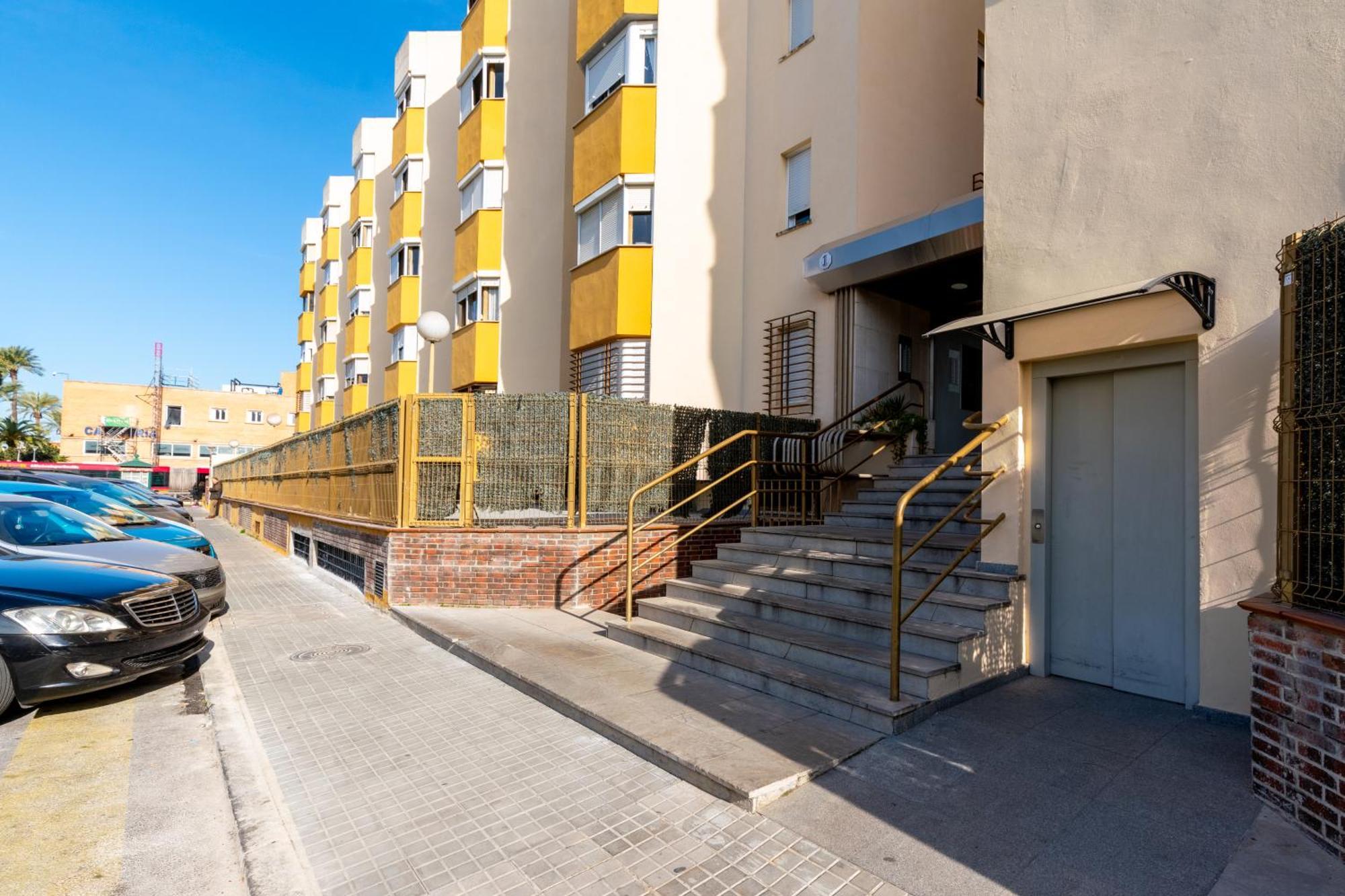Diseno Y Comodidad En Bami Seville Exterior photo